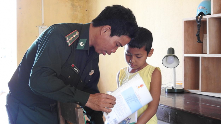 Mơjiâng tơdroăng tâi tâng kuăn pơlê kring vế a tíu tơkăng kong Kon Tum