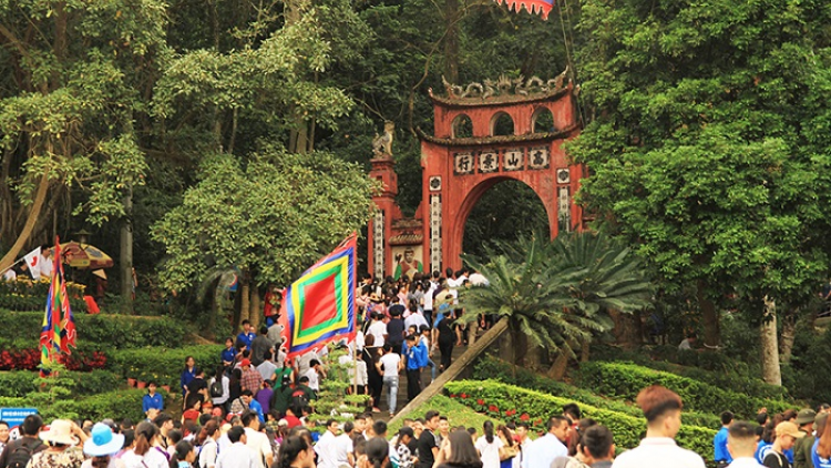 Mơdĭng Tíu xối tơbâ Pơtáu Hùng