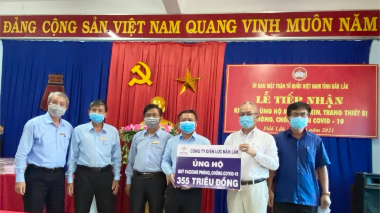 Dak Lak: Tơ’nôm 1 rơtal liăn veăng tơlo liăn rôe vaccine hbrâ mơdât COVID 19