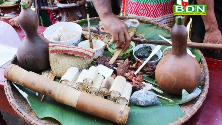 Pôm prâi tung tơdroăng rêh ối dêi mơngế M’nông
