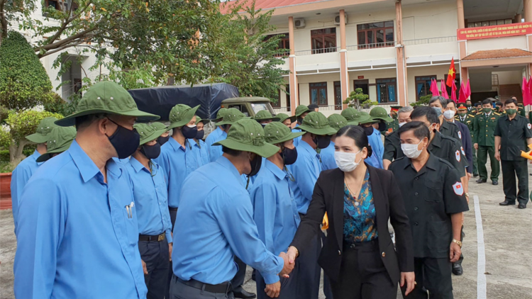 Kon Tum: Đô̆i K53 lăm tí tăng kơxêng kiâ mố đô̆i hlâ a Lếo