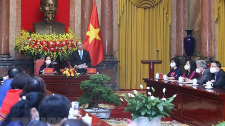 Pôa Nguyễn Xuân Phúc, Kăn xiâm hnê ngăn tơnêi têa trâm mâ mâu kăn hơnăm hiăng krâ