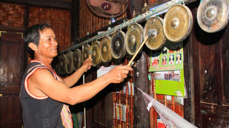 Ngế ki pơtối hnê chêng koăng hdroâng Bơhnéa a Kon Tum