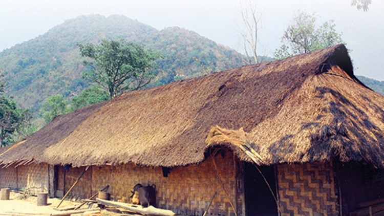 Ki le\m tro dêi mơhno túa le\m tro M’nông a kong ngo