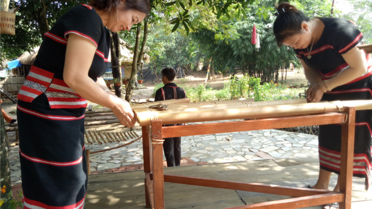 Khôi tuá dêi hdroâng kuăn ngo Rơteăng