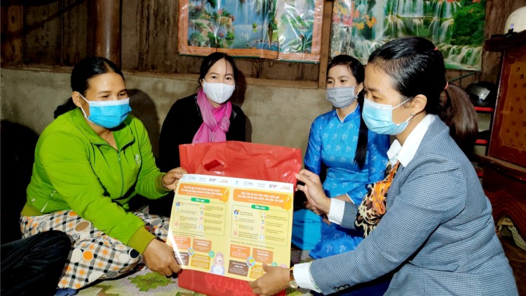 Vâi kơdrâi Dak Lak thăm hbrâ mơdât pâm xiăn ƀă ôh tá tơdâng tơ’mô pơla kơdrâi ƀă kơnốu