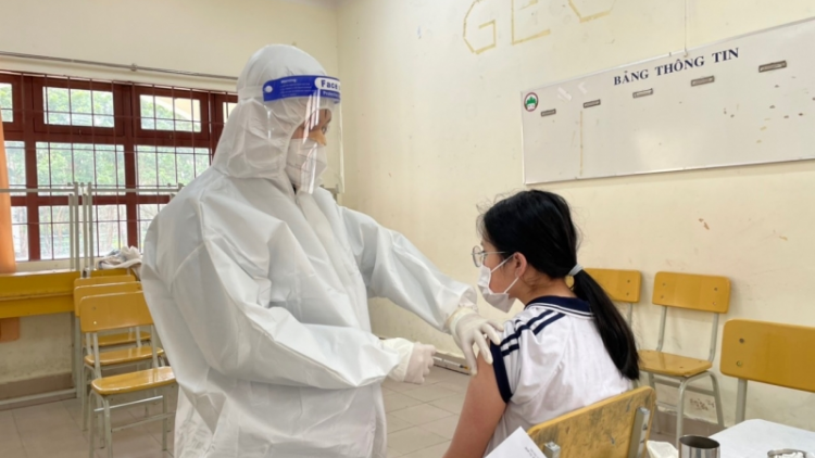 Lâm Đồng: pâk 13.700 kong kếo vaccine hbrâ mơdât COVID-19 ăm vâi hdrêng