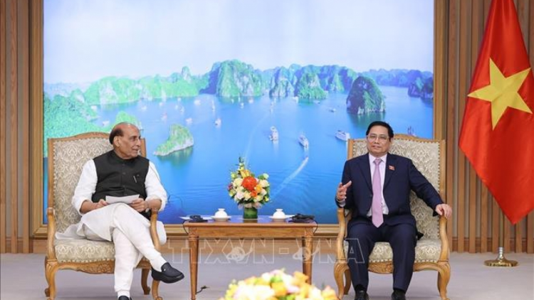 Việt Nam - Ấn Độ mơdêk tơrŭm cheăng ‘na lêng