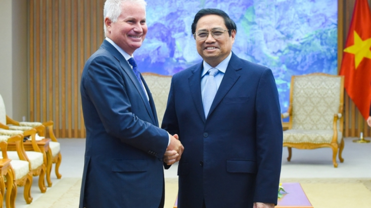 Ngế pro xiâm hnê ngăn tơdah Kăn xiâm lâp plâi tơnêi ‘na kơxô̆ liăn mơ’no cheăng Warburg Pincus