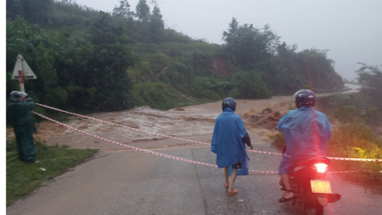 Kong mê khía mơhot kân pơxiâm tơdjâk ó troh kong pơlê Kon Tum