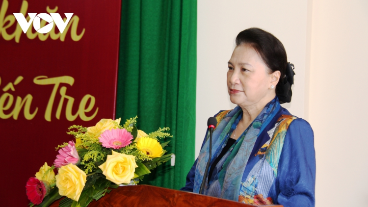 Kăn xiâm hnê ngăn Kuo#k ho#i hbru tơmeăm Têt ăm mâu rơpo\ng kơtiê, vâi ‘ne\ng kuăn tê a Bến Tre