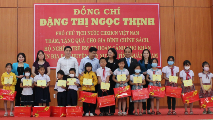 Jâ Đặng Thị Ngọc Thịnh, Kăn xiâm pho\ hnê ngăn tơnêi têa lăm pôu ko\ng nhân [ă mố đo#i gak tơkăng kong dêi kong pơlê Quảng Nam