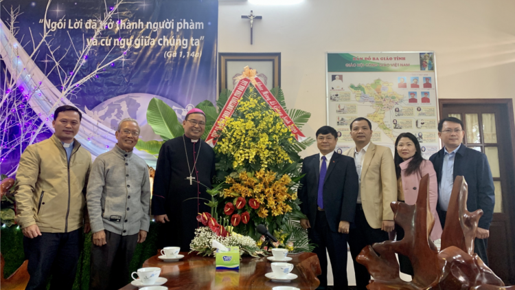 Dak Lak rơkâu hâi t^ng kân Noel a mâu tíu khôp Pâ Xeăng, Tin Lành