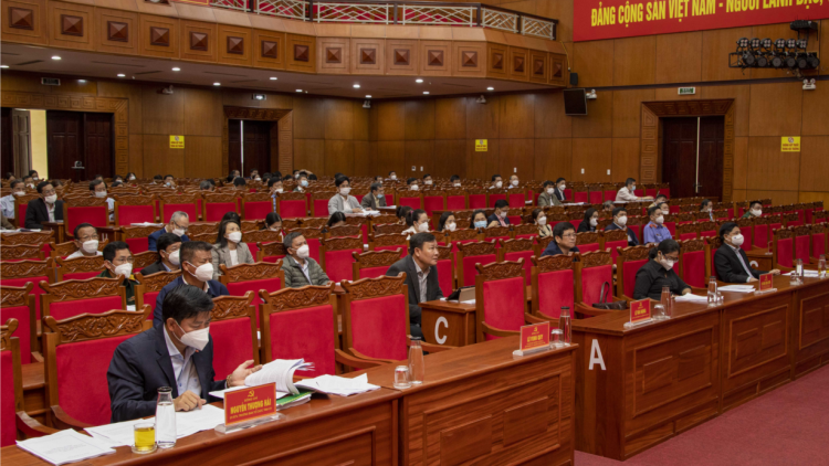 Dak Lak khŏm mơ-eăm ăm tơdroăng pơkâ mot tung tơdroăng rêh ối