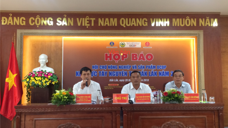 Dak Lak hôp khu chêh hlá tơbeăng: ‘’Kơchơ mơđah tơbleăng kế tơmeăm pêi lo ing chiâk deăng [a\ tơmeăm OCOP kơpong Tây Nguyên’’