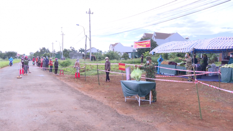 Mố đô̆i Dak Nông: Veăng tŏng kum tơdroăng pâ nhuô̆m ƀă mâu kơbong tê tơmeăm “0 liăn”