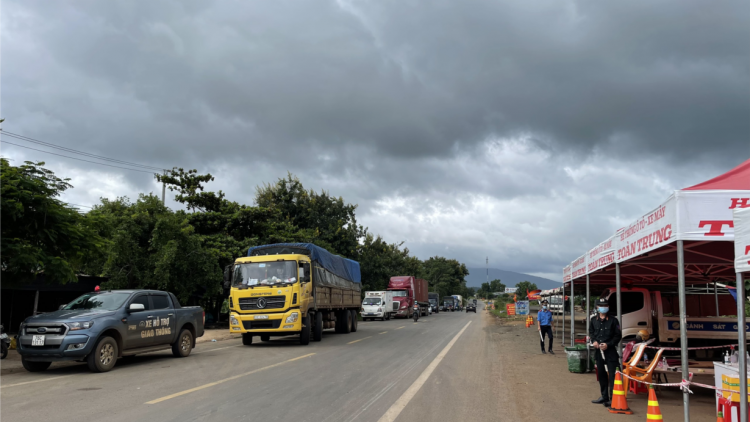 Dak Lak: Po ‘’troăng ăm rơxế kơtâu tơ’lêi’’ pro ăm mah QR Code tê tơmeăm khoăng pêi lo ing chiâk deăng