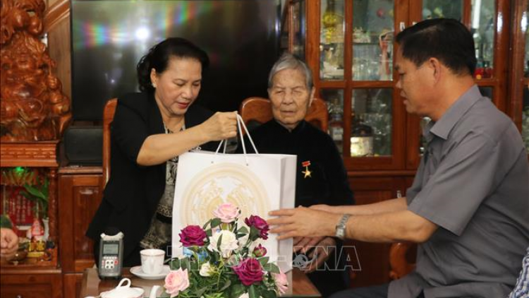 Kăn xiâm hnê ngăn Kuo#k ho#i lăm pôu Nôu Việt Nam khên tơnôu, rơpo\ng ai hnoăng tơnêi têa a Phú Yên