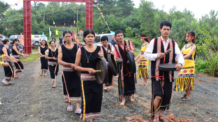Idrâp chêng a pơlê Vi Choong