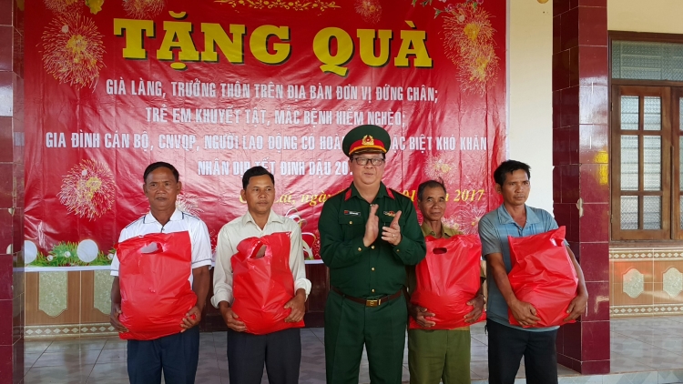 {inh đoân 15 to\ng kum Têt ăm kuăn pơlê ối kơpong peăng kơnho\ng Tây Nguyên