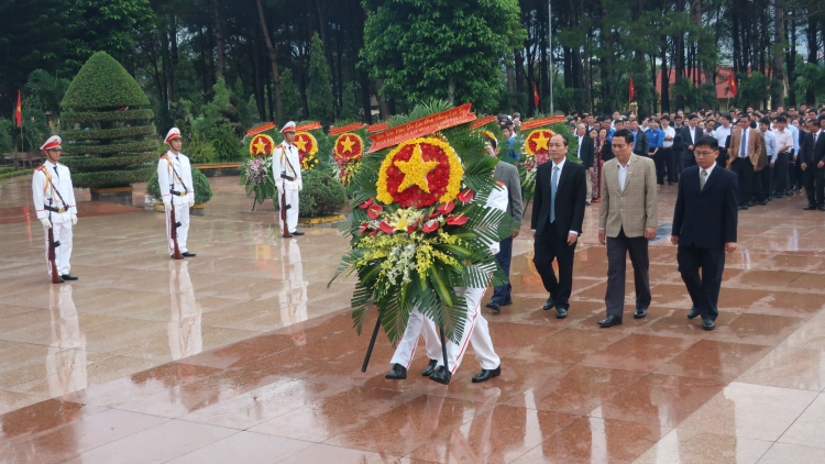 Tây Nguyên:  Hên tơdroăng pêi pro tơbâ hâi Mô đo#i rong râ  - Hlâ hía