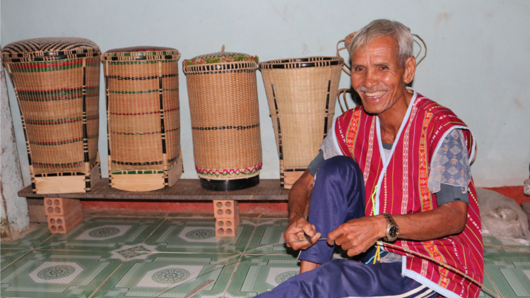 Te\n pong-Túa pêi ki rơkê dêi hdroâng Rơteăng