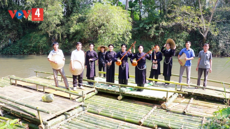 SLE TÀNG HẾT KIN TỨ CHỒM FUÔNG DÚ BA BỂ, BẮC KẠN VẰN CẢNG ĐÂY