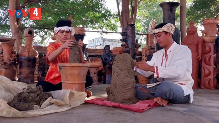 Ninh Thuận phát triển du lịch vùng đồng bào Chăm