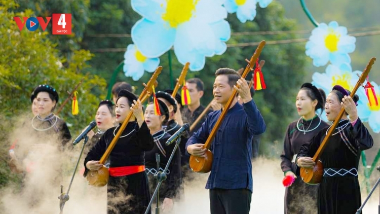 THEN TÀY QUẢNG NINH PÂY NÈM PI BƯƠN CHƯỚNG CHẮP VẠ HẾT PJÒI DÚ ĐIN TỈ NẶM MƯỜNG