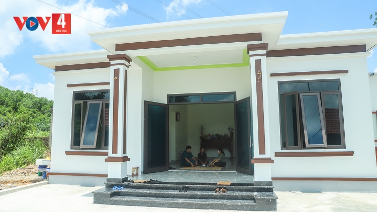 PỈ NOỌNG LƯỜN KHỎ DÚ QUẢNG NINH MÌ LƯỜN MẤƯ RẲP QUỐC KHÁNH