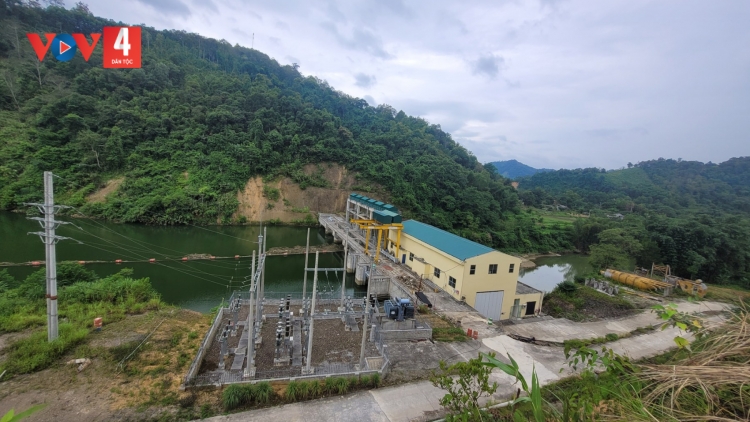 LAI LƯỜN DÚ BẮC KẠN DAU HÍ KHỎ TÒ TẺO  PỬA TỈ HẾT ĐIỆN NẶM HẮP PHAI XẲNG NẶM