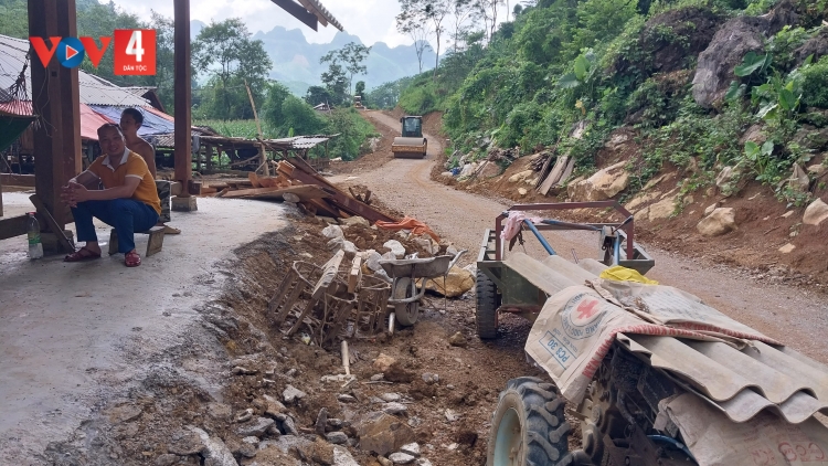 TỐI MẤƯ CHANG NẲM SLƯỞNG MỪA CHƯỚNG CHẮP BẢN CỎN MẤƯ DÚ SLẢNH THÁI NGUYÊN