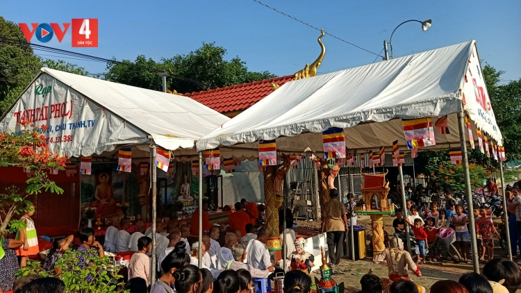 BHIỆC BHAN ĐOM LONG NÉAK TÀ ÂNG MA NUYH KHMER TRÀ VINH BƠƠN T’MOỌT OOY C’KIR VĂN HÓA PHI VẬT THỂ K’TIẾC K’RUUNG