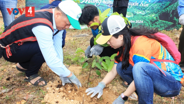 MA NUYH CƠ TU TING PÂH CHOH CRÂNG N’LOONG GA MĂC