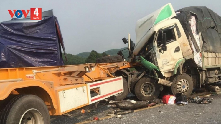 BHRÊY TĂH ĐHỊ C’LÂNG LƯƠT ĐƠƠH CAM LỘ - LA SƠN