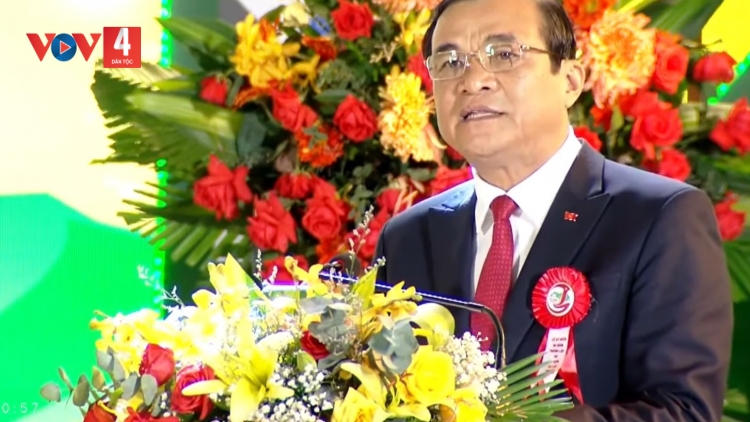 CĂH DZỢ ĐOỌNG BHRỢ  CHỦ TỊCH HĐND TỈNH QUẢNG NAM CƠNH LÂNG T’COOH PHAN VIỆT CƯỜNG, BÍ THƯ TỈNH UỶ QUẢNG NAM L’LĂM AHAY