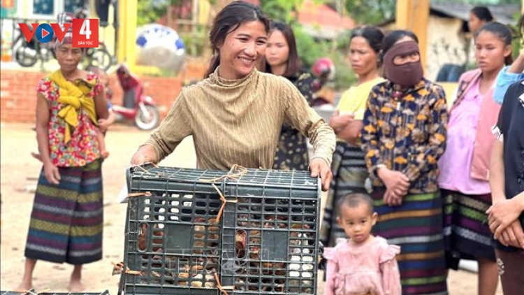 CHER ĐOỌNG PR’ĐƯƠI BHRỢ ZOOI ZÚP PÂN ĐIL ZR’LỤ K’NOONG K’TIẾC