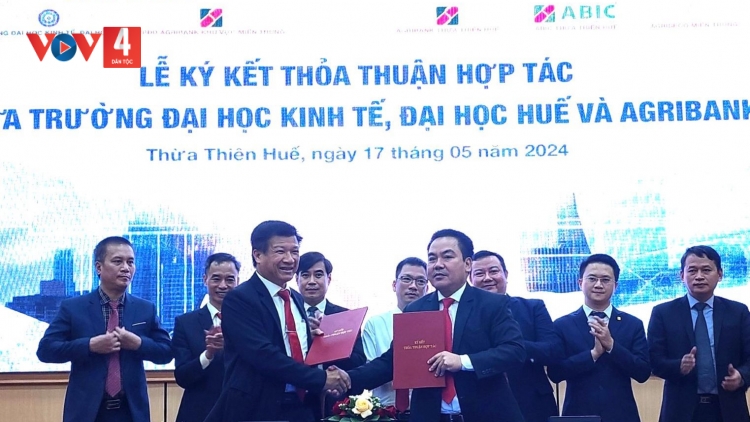 PA ZƯM ZẬP ĐĂH BHLƯA AGRIBANK ZR’LỤ MIỀN TRUNG LÂNG ĐẠI HỌC KINH TẾ HUẾ
