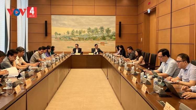 QUỐC HỘI PRÁ XAY ĐHỊ TỔ ĐĂH ĐHR’NĂNG PR’ẶT TR’MÔNG ÂNG ĐHANUÔR LÂNG ZÊN PRẶ NHÀ NƯỚC C’MOO 2023 LÂNG PAZÊNG C’XÊÊ TƠỢP C’MOO 2024