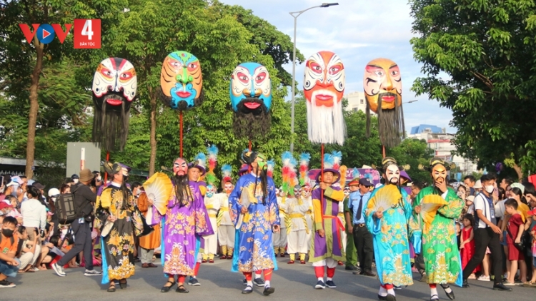 101.000 CHU T’MOOI TƯỚC CỐ ĐÔ BÊL FESTIVAL HUẾ