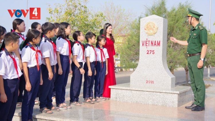 "Tiếng loa Biên phòng" thấm vào lòng dân biên giới An Giang