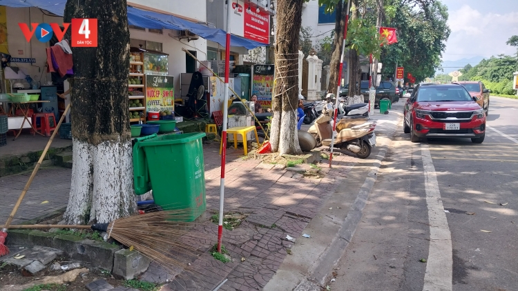 TUYÊN QUANG: HẾT LỪ THOM NHẲM NHÁC ĐẢY SLÂƯ ĐÂY?