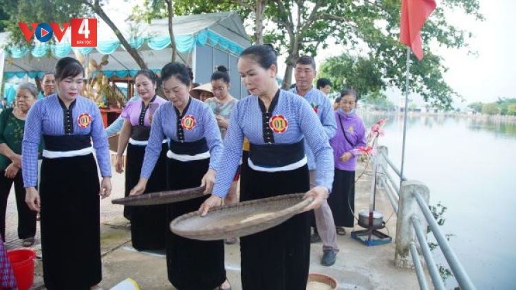 Về Quang Huy dự lễ mừng cơm mới cùng đồng bào Thái