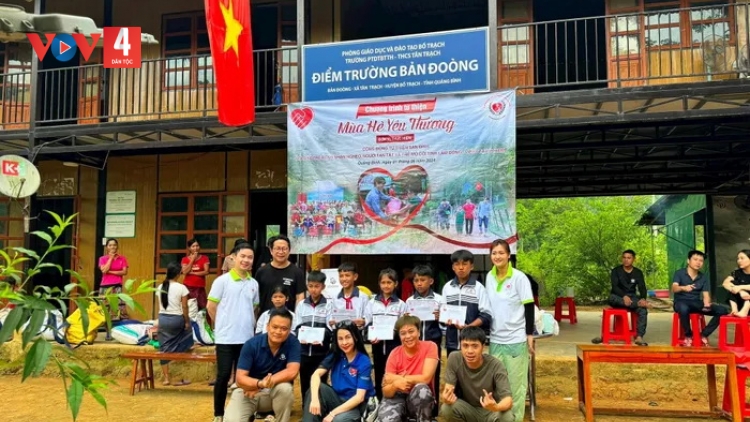 QUẢNG BÌNH: CHER PR’HÊL HỌC SINH LÂNG ĐHANUÔR ACOON COH LƯM K’ĐHAP ĐHA RỰT