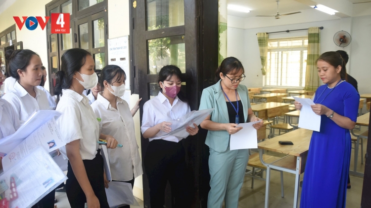 THI TỐT NGHIỆP THPT 2024: THÍ SINH MOỌT THI T’NGAY TR’NƠỢP