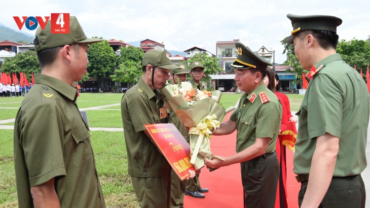 Lào Cai: Ra mắt "điểm" lượng tham gia bảo vệ an ninh, trật tự ở cơ sở