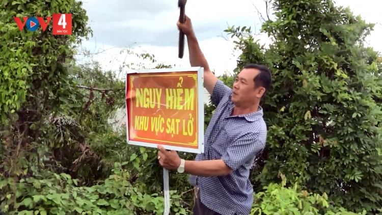 UBND tỉnh Trà Vinh công bố tình huống khẩn cấp về sạt lở ven sông Hậu