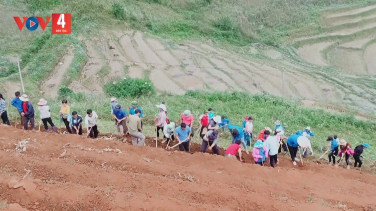 “VẰN HANG TUẦN XÁU PỈ NOỌNG” DÚ MÙ CANG CHẢI, YÊN BÁI