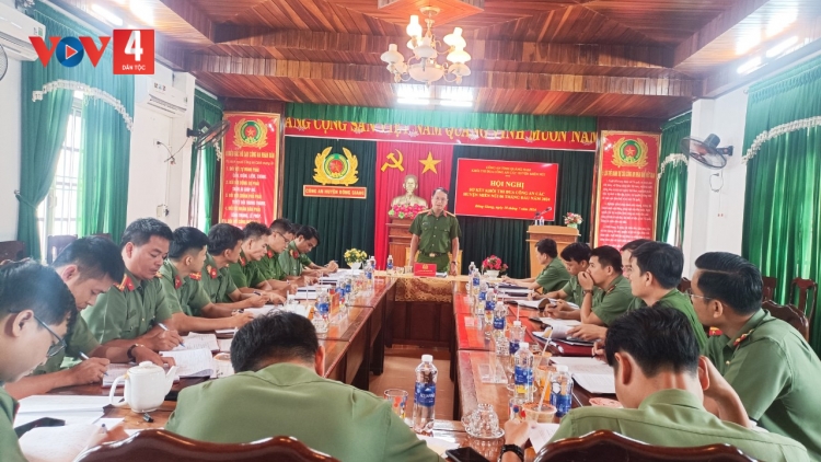 QUẢNG NAM: HỘI NGHỊ SƠ KẾT CỤM THI ĐUA CÔNG AN APÊÊ CHR’HOONG DA DING CA COONG 6 C’XÊÊ TƠỢP C’MOO 2024