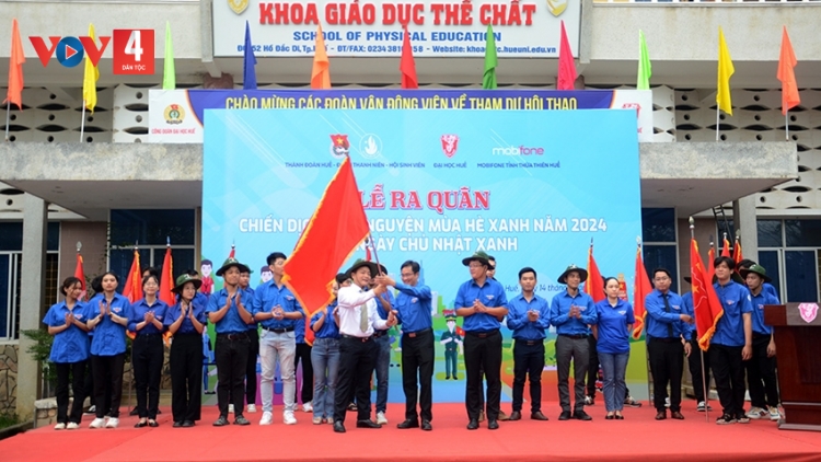 THỪA THIÊN HUẾ: BHRỢ CHIẾN DỊCH SINH VIÊN TÌNH NGUYỆN CHA NOỌNG